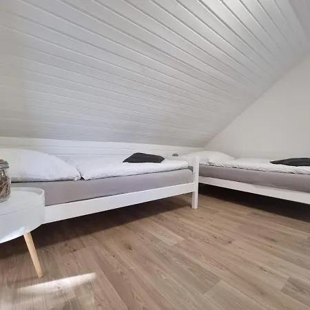 Wohlfuehlurlaub Auf Dem Reit- Und Goldberg * Leezdorf