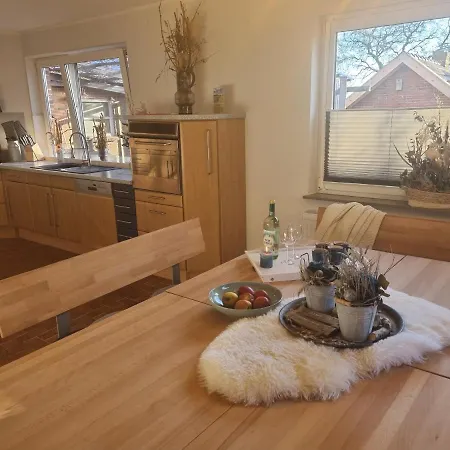 Wohlfuehlurlaub Auf Dem Reit- Und Goldberg Lägenhet Leezdorf